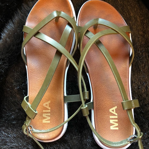 mia elana sandal